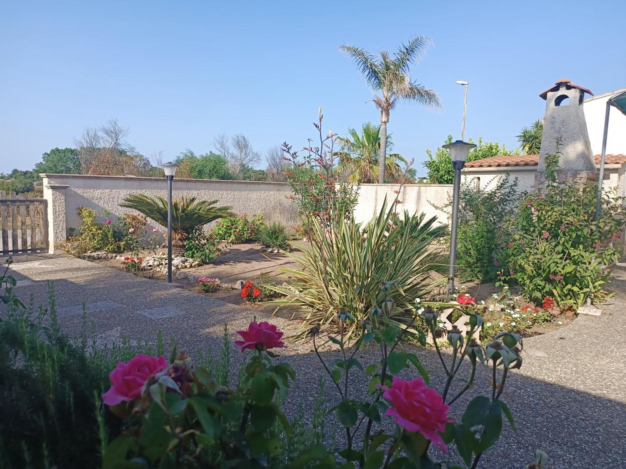 Il Giardino Di Sofia Charm And Comfort Apartment Torre dell'Orso Exterior photo
